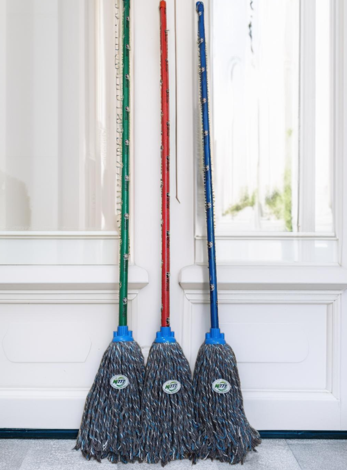 SSM Kotak Mop ( Wooden Stick )