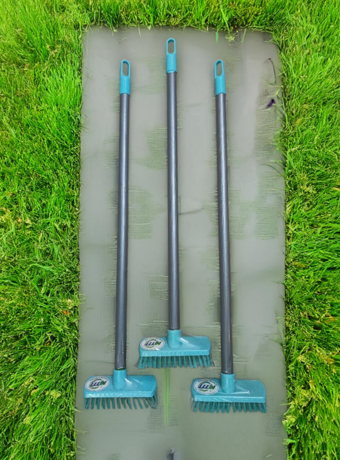 Hardy Brush ( PVC Metal Stick )