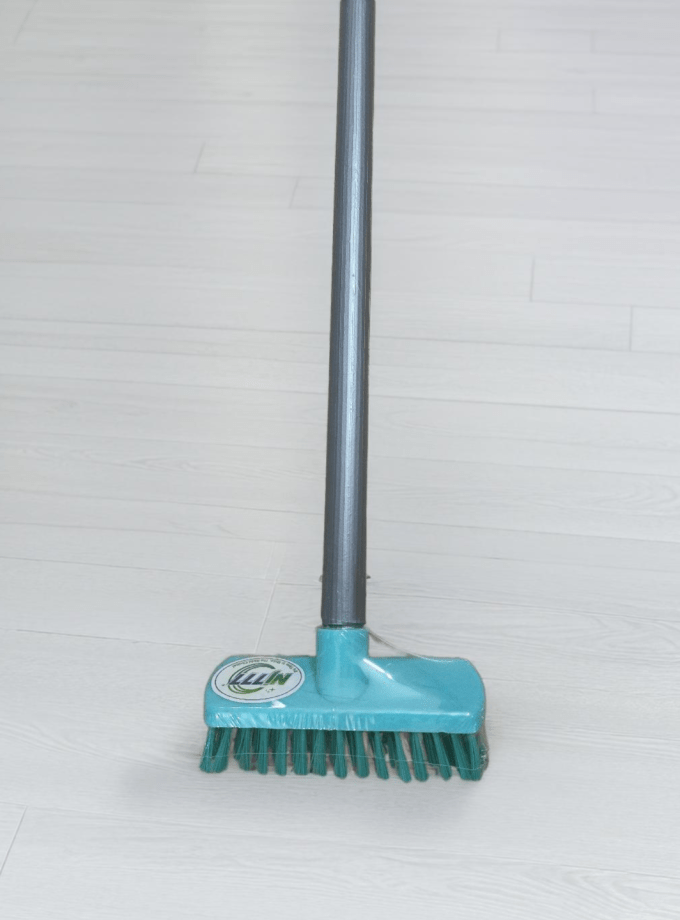 Hardy Brush ( PVC Metal Stick )