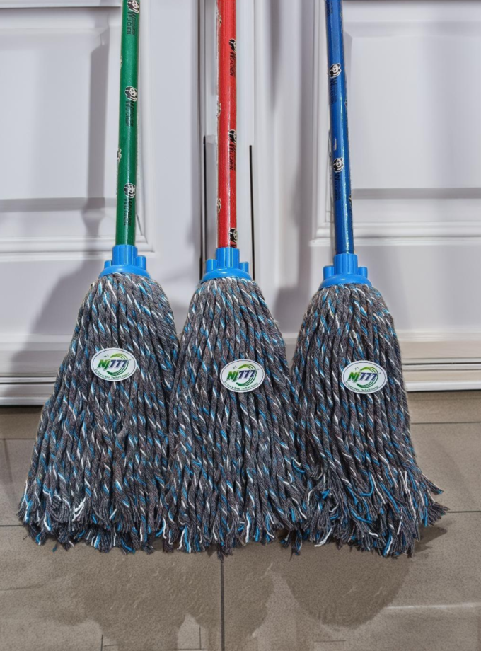 SSM Kotak Mop ( Wooden Stick )