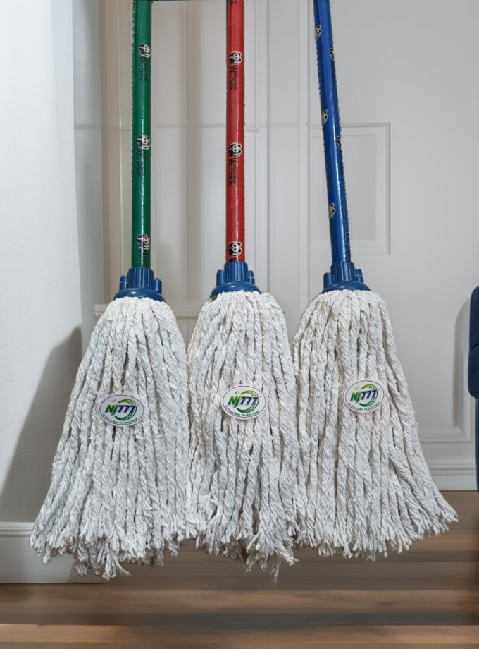 SSM Kotak Mop ( Wooden Stick )